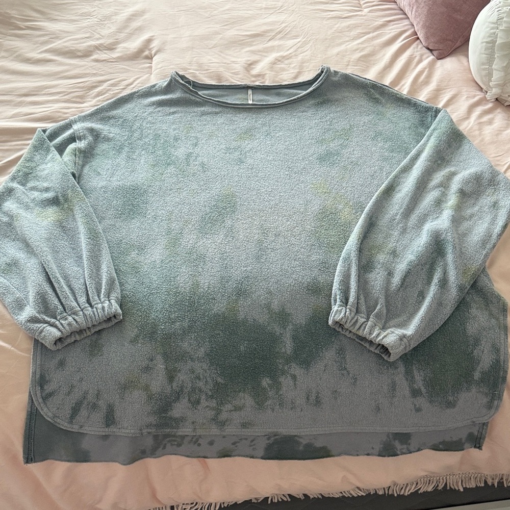 Free people Blue and Green Tie-Dye Sweatshirt